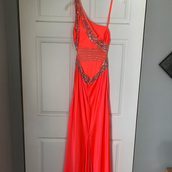 Prom Dress - Picture 2 of 3